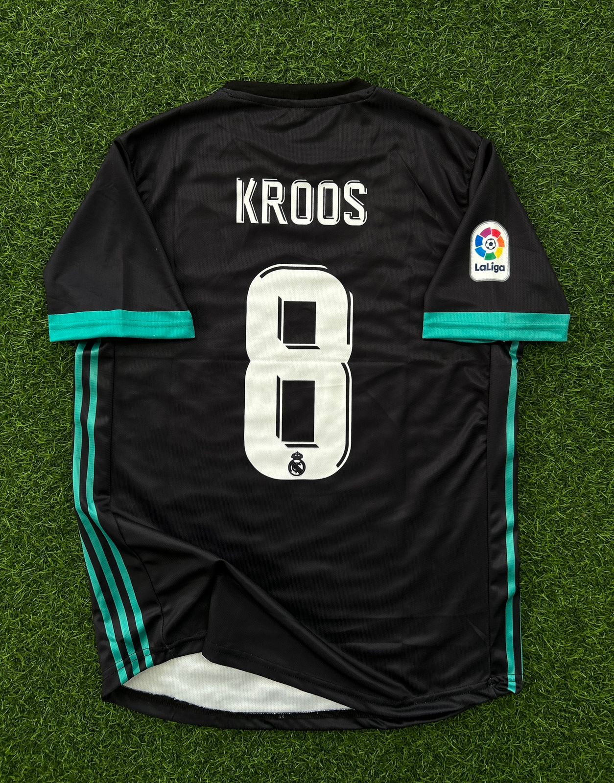 REAL MADRID 2017-18 AWAY KIT, HALFSLEEVE EMBROIDERY