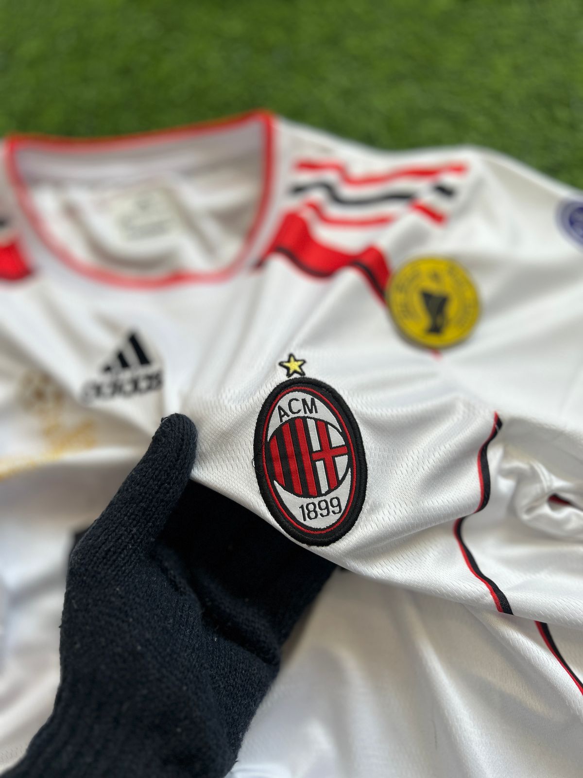 AC MILAN 2006-07 AWAY KIT, HALFSLEEVE EMBROIDERY