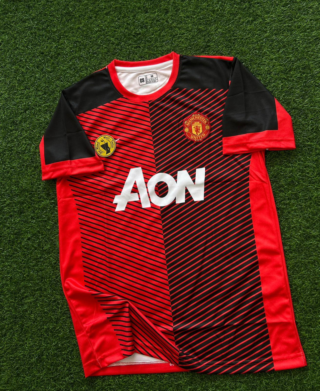 MAN UNITED 2014-15 PRE-MATCH TRAINING KIT, HALFSLEEVE EMBROIDERY