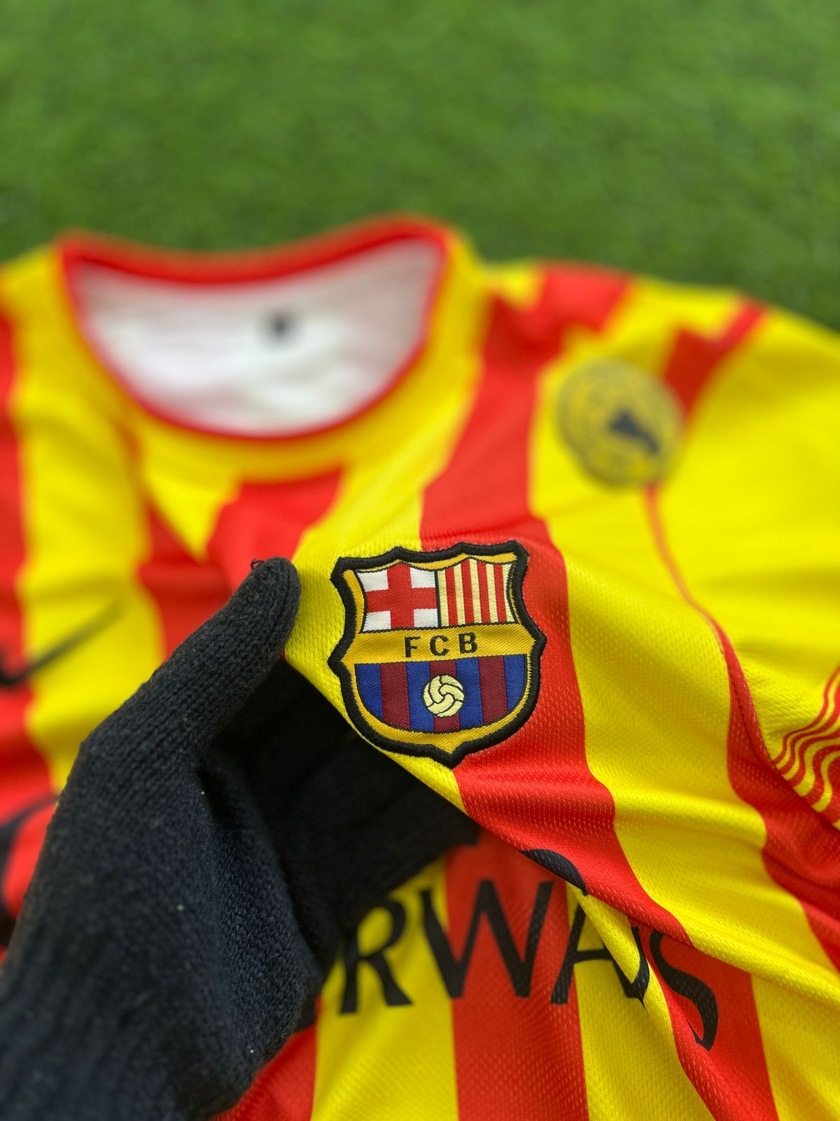 BARCELONA 2013-14 AWAY KIT, HALFSLEEVE EMBROIDERY