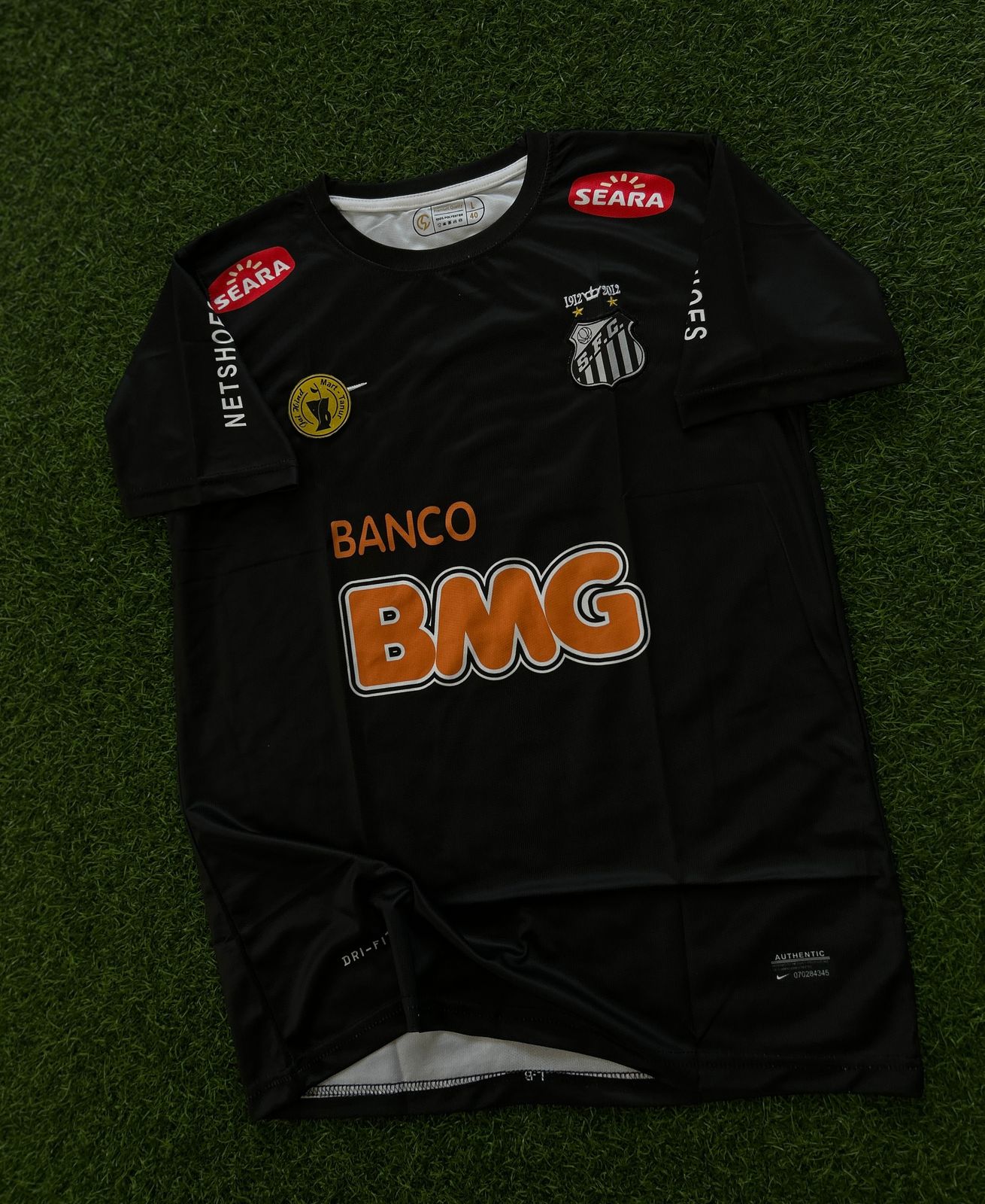 SANTOS FC 2012-13 AWAY KIT, HALFSLEEVE EMBROIDERY