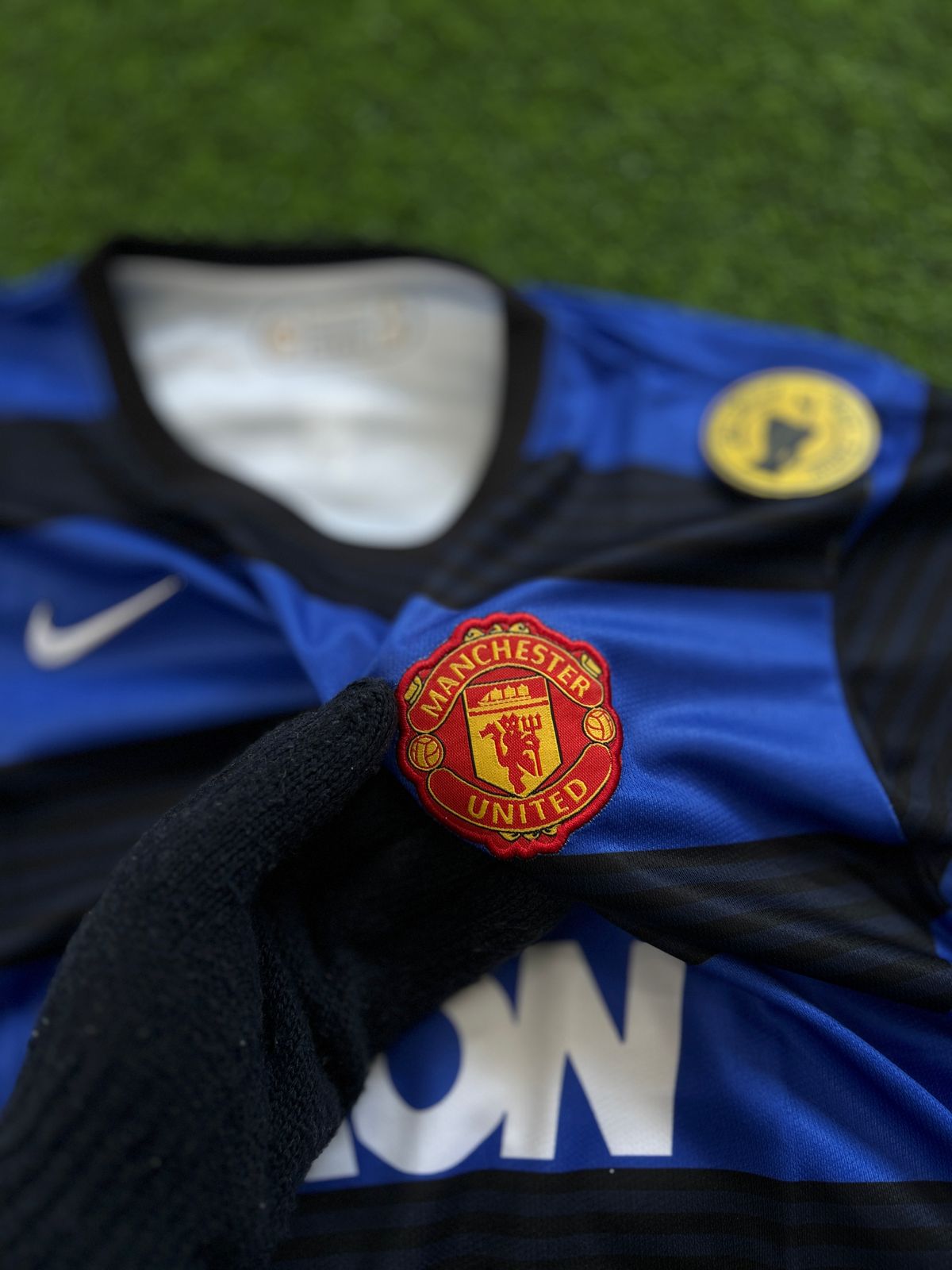 MAN UNITED 2011-12 AWAY KIT, HALFSLEEVE EMBROIDERY