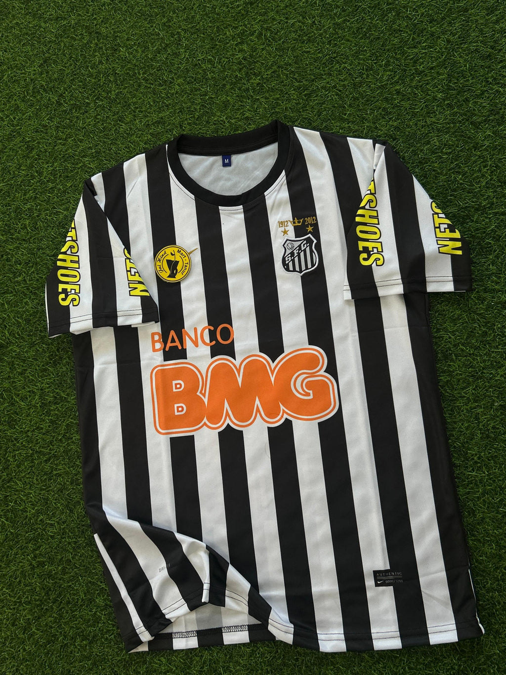 SANTOS FC 2012-13 AWAY KIT, HALFSLEEVE EMBROIDERY