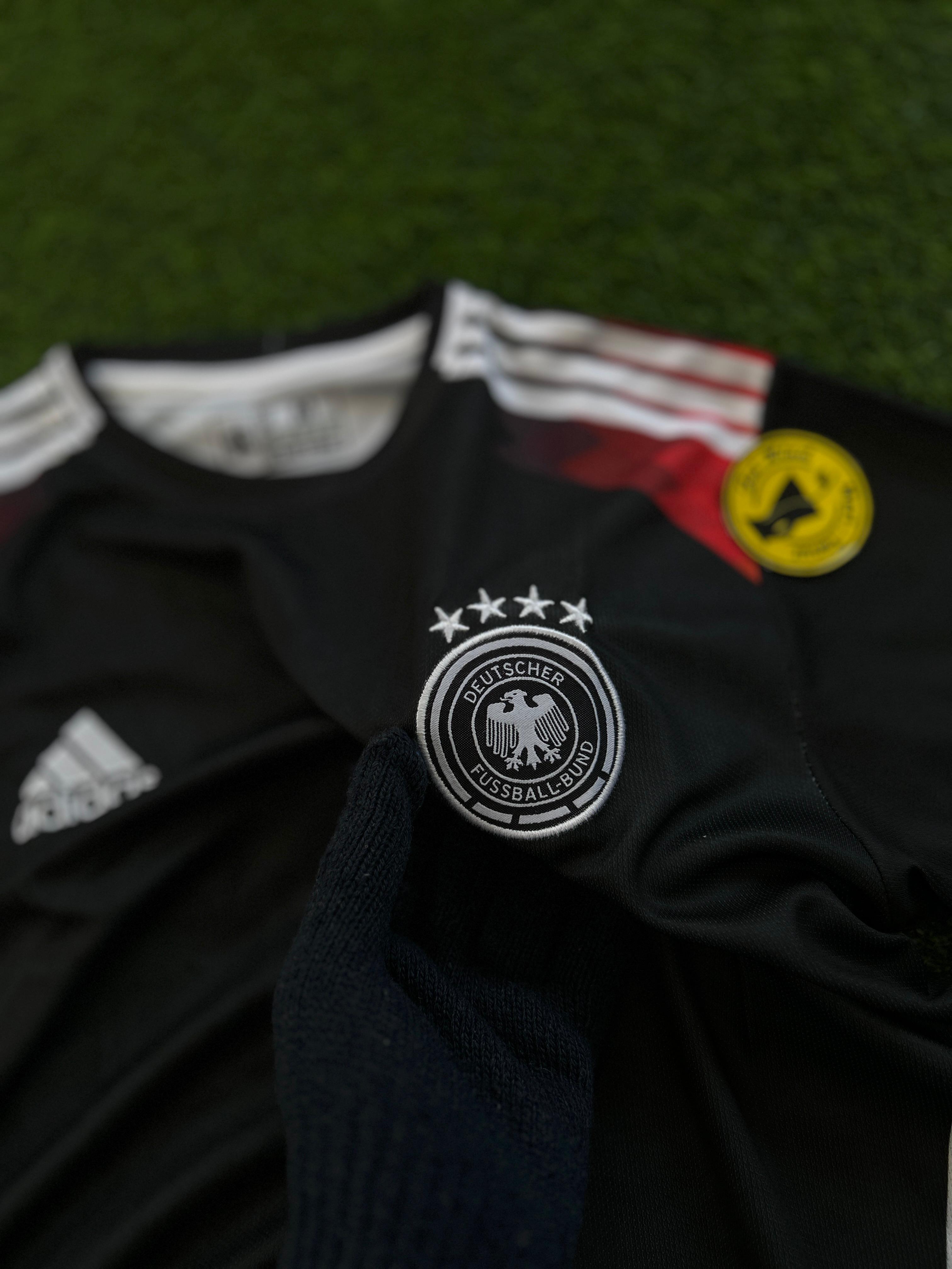 GERMANY  SPECIAL KIT, HALFSLEEVE EMBROIDERY