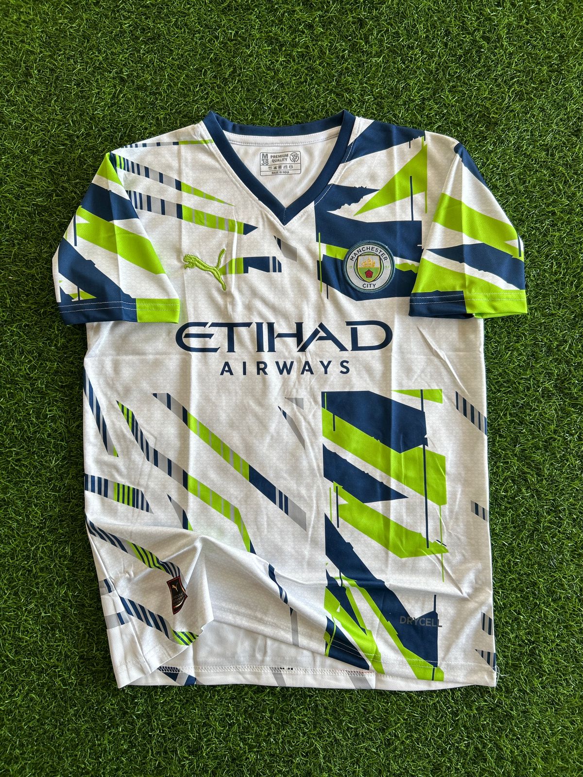 MAN CITY SPECIAL EDITION KIT, HALFSLEEVE EMBROIDERY