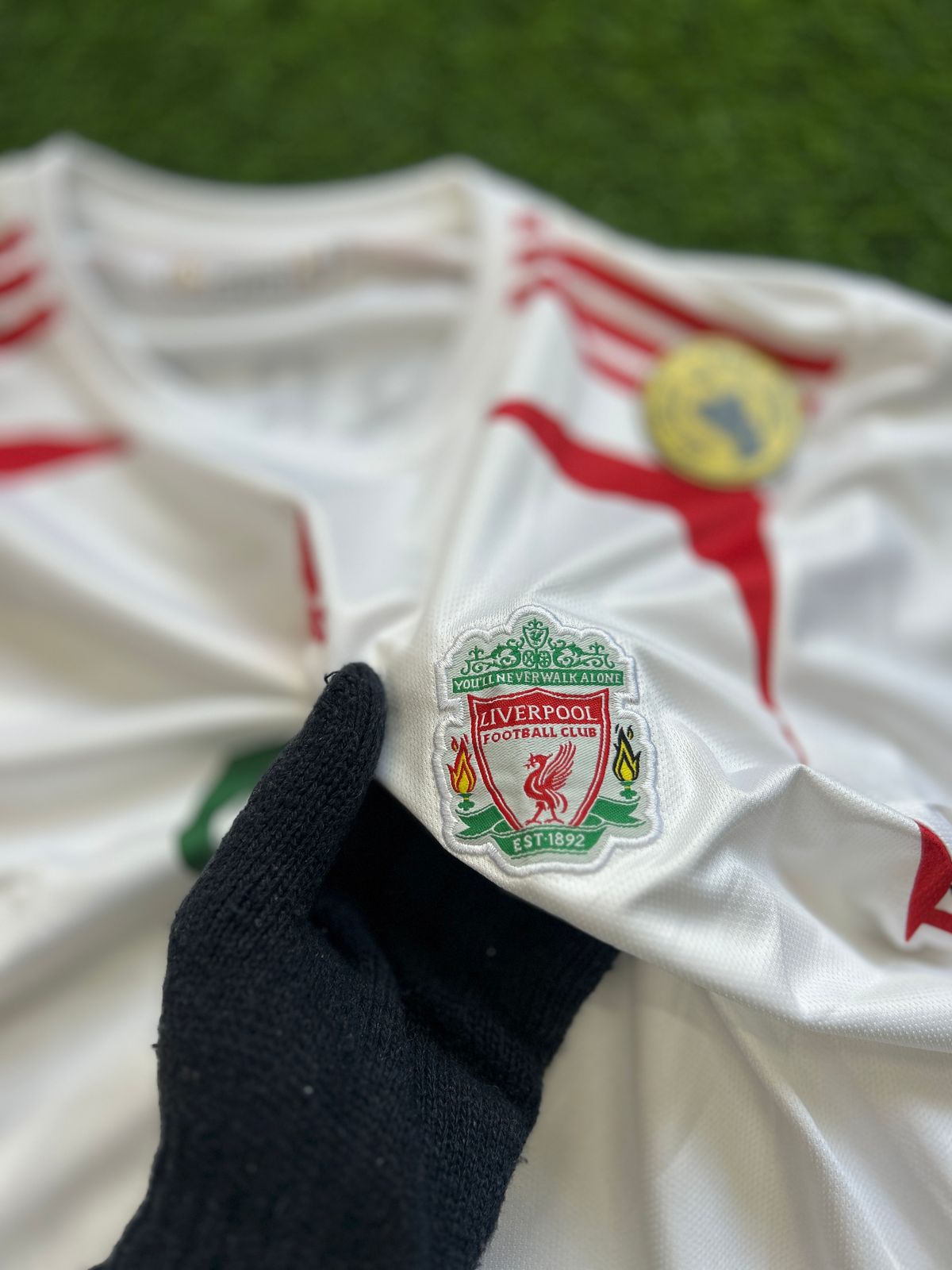 LIVERPOOL 2007-08 AWAY KIT, HALFSLEEVE EMBROIDERY