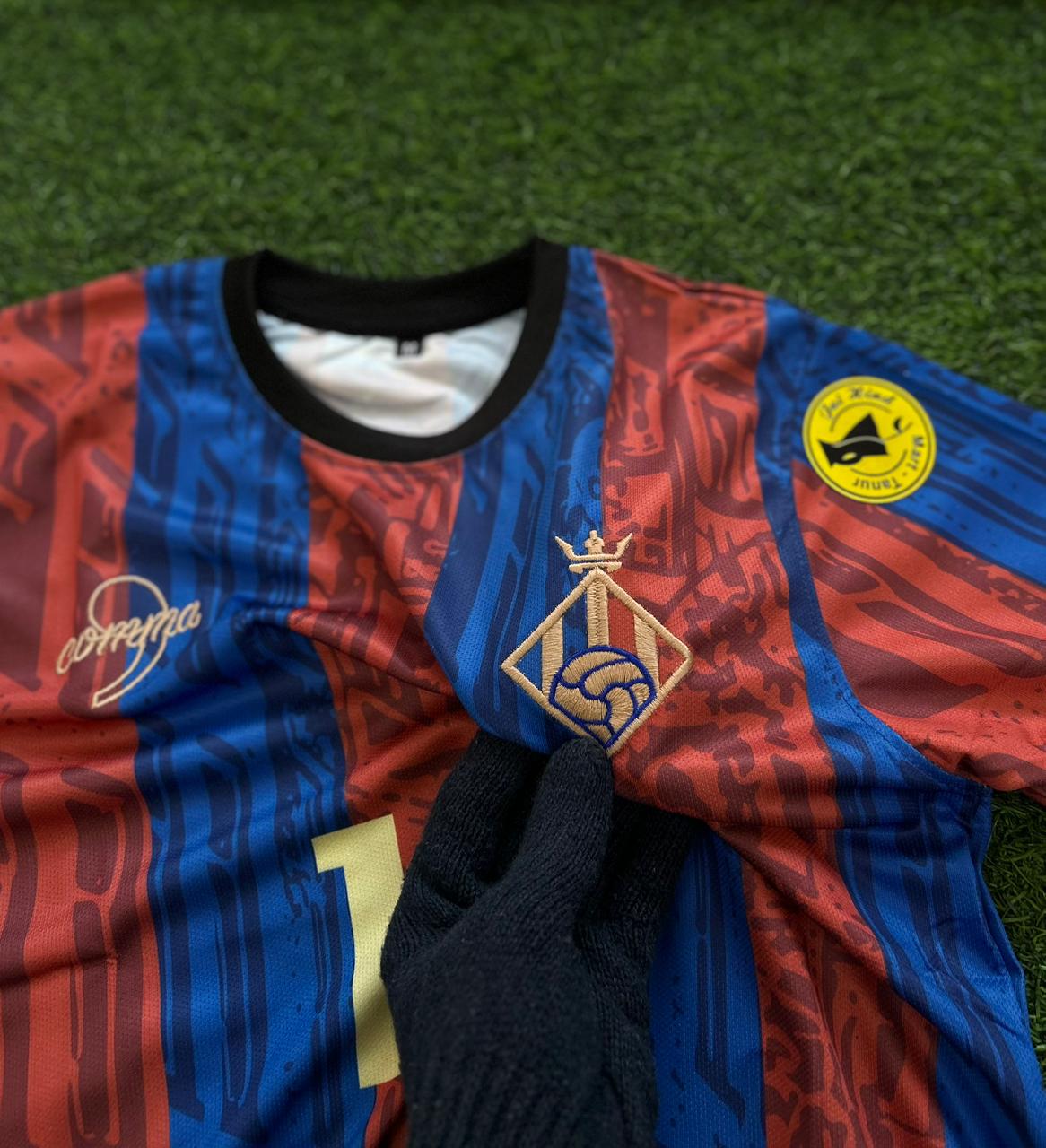 BARCELONA SPECIAL, LA PULGA JERSEY, MESSI TRIBUTE. HALFSLEEVE EMBROIDERY