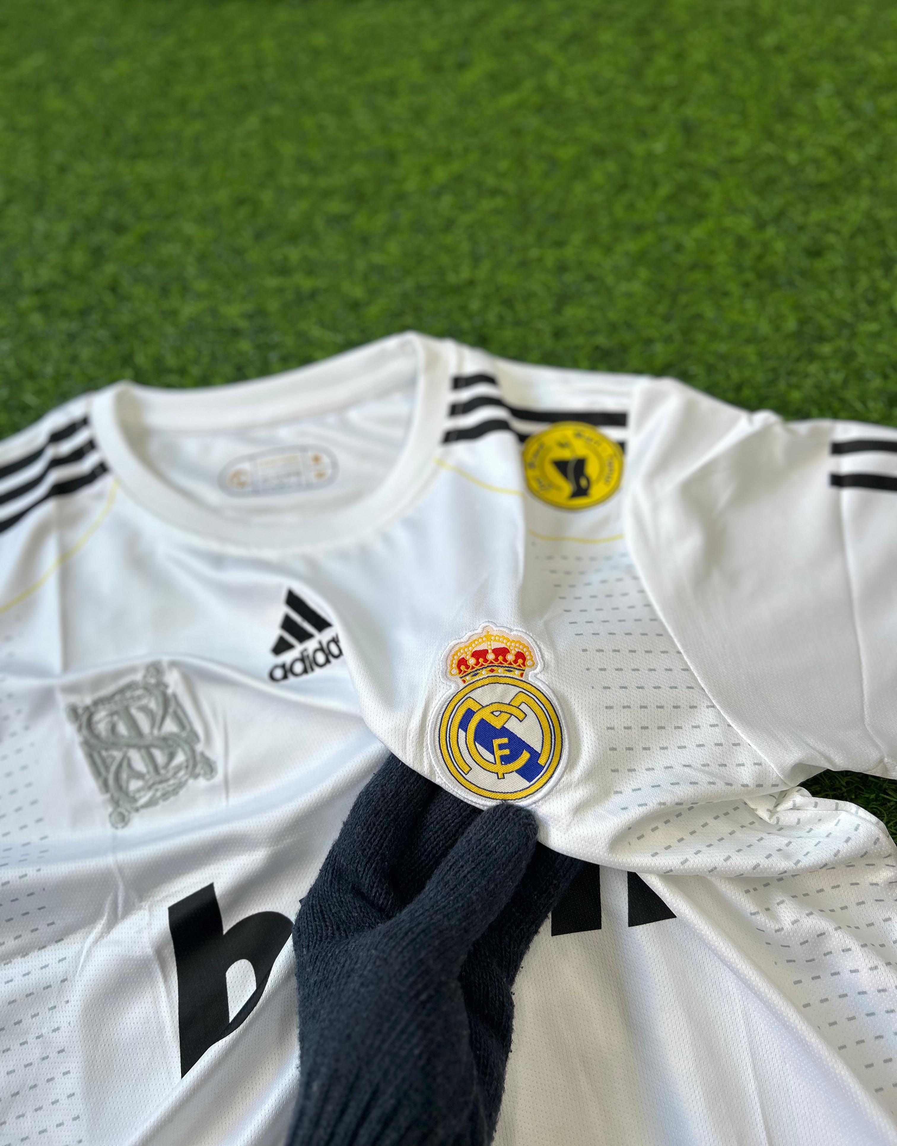 REAL MADRID 2009-10 HOME KIT, HALFSLEEVE EMBROIDERY