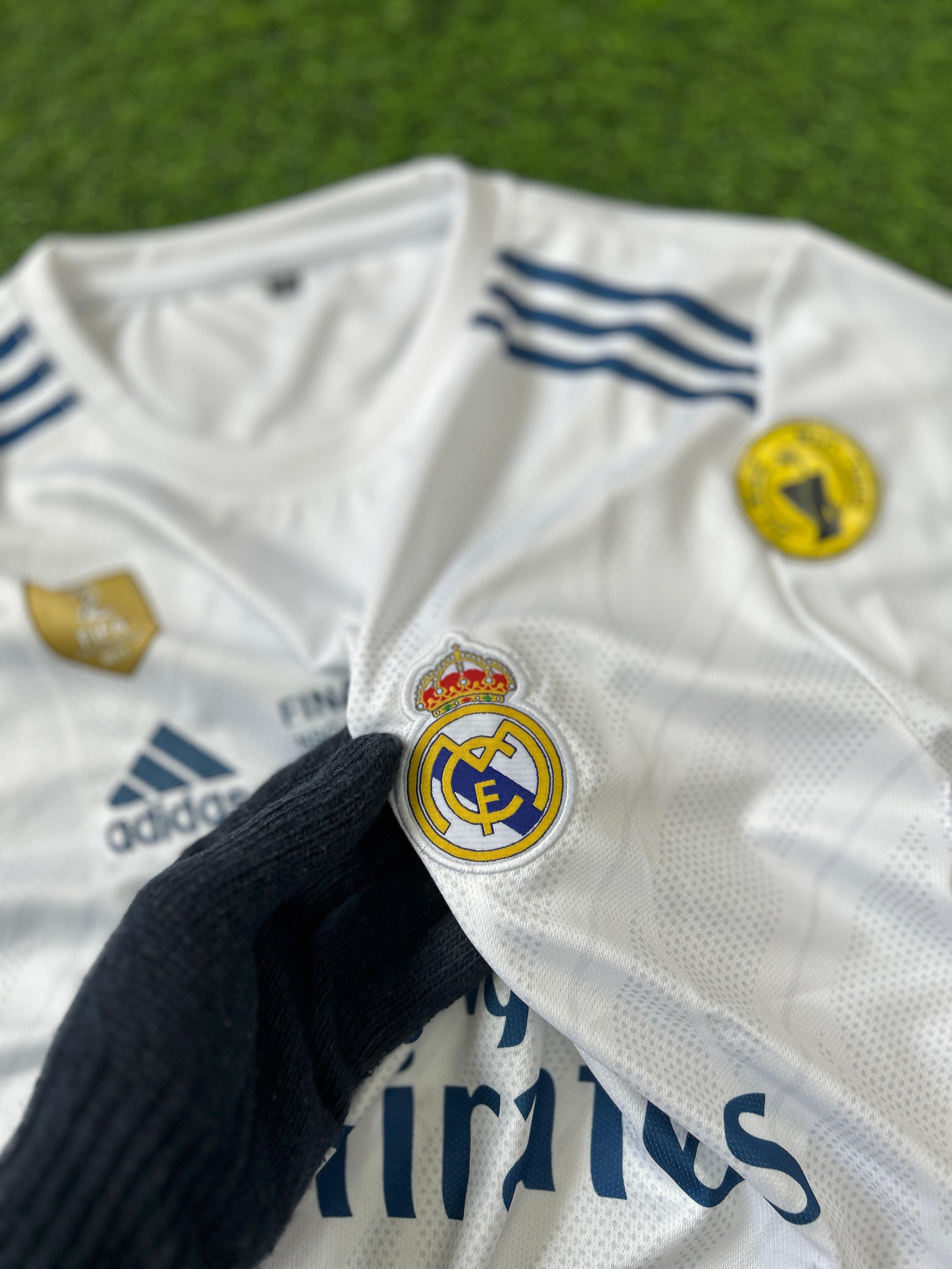 REAL MADRID 2017-18 HOME KIT, HALFSLEEVE EMBROIDERY