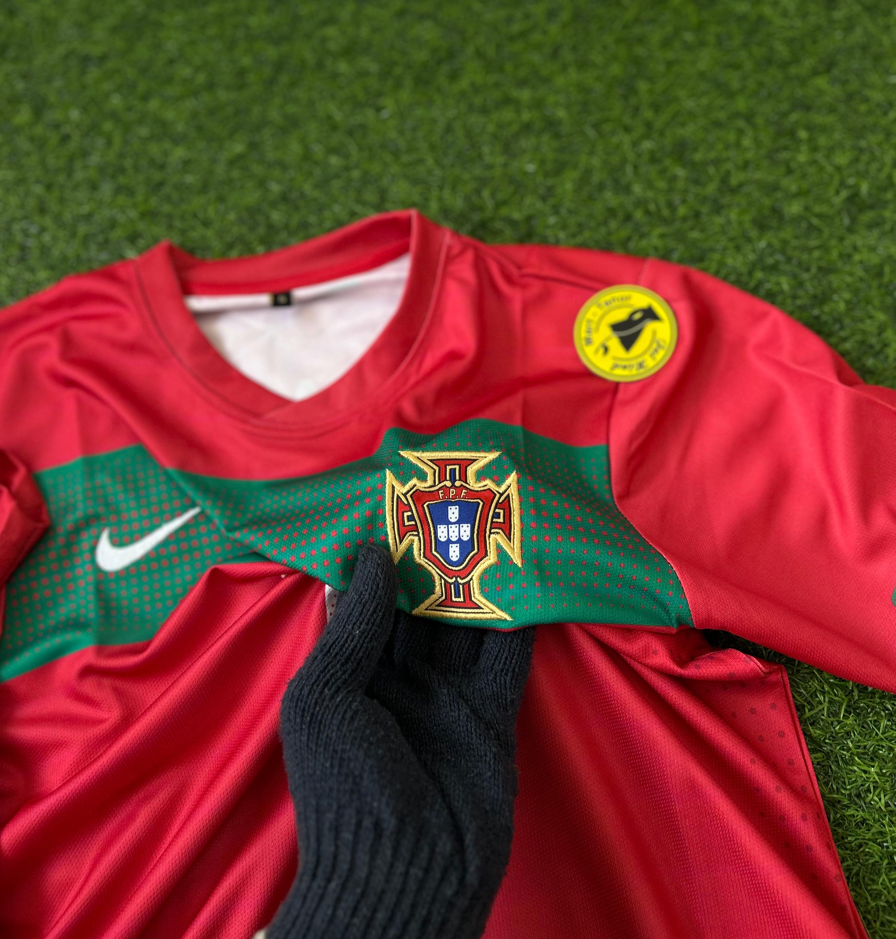 PORTUGAL 2010 WORLD CUP HOME KIT, HALFSLEEVE EMBROIDERY