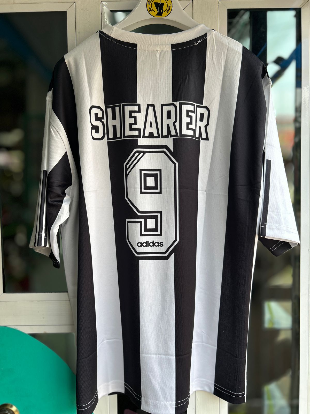 NEWCASTLE UNITED 1995-97 HOME KIT, FIVESLEEVE SUBLIMATION