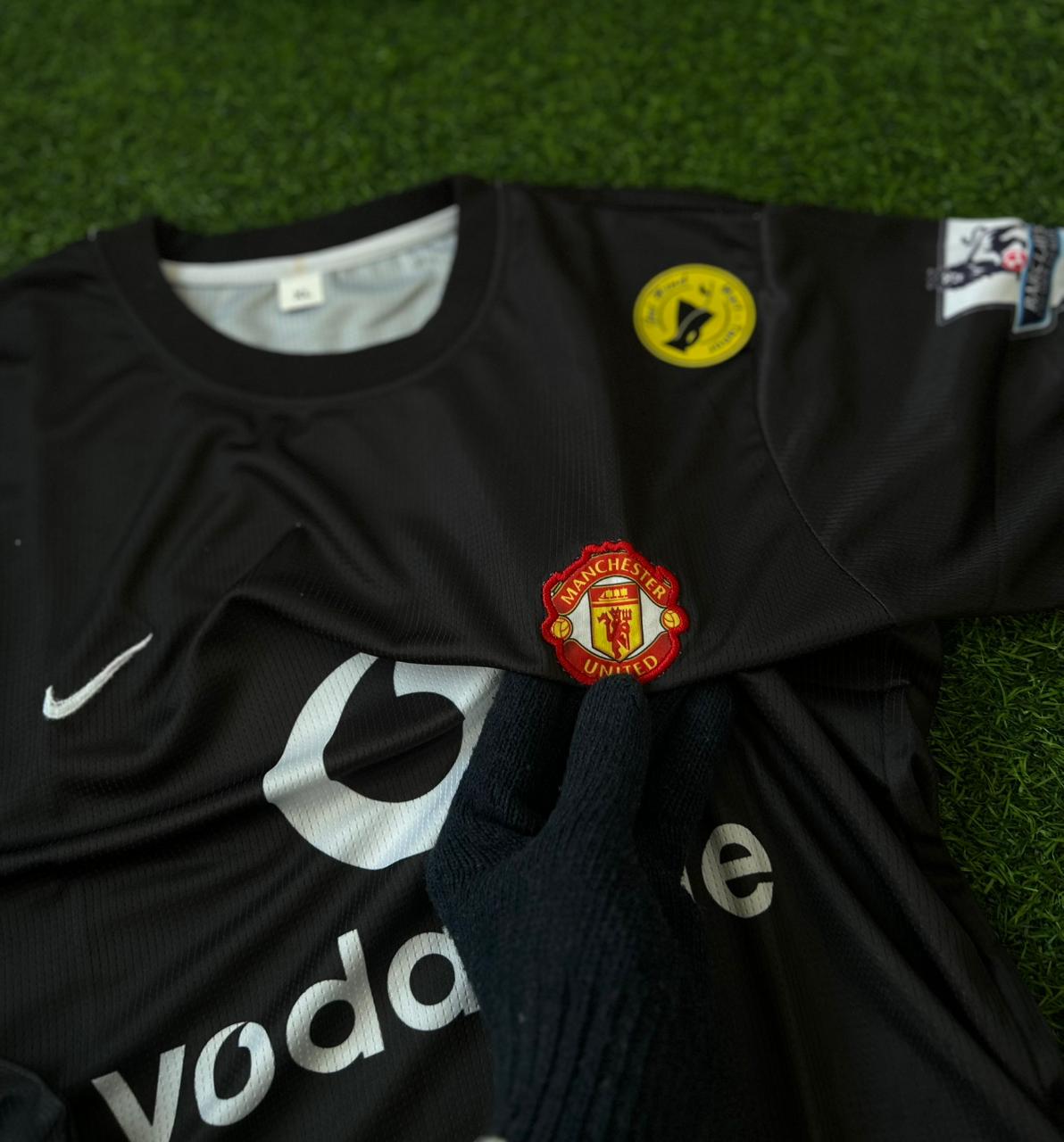 MAN UNITED 2003-04 AWAY KIT, HALFSLEEVE EMBROIDERY