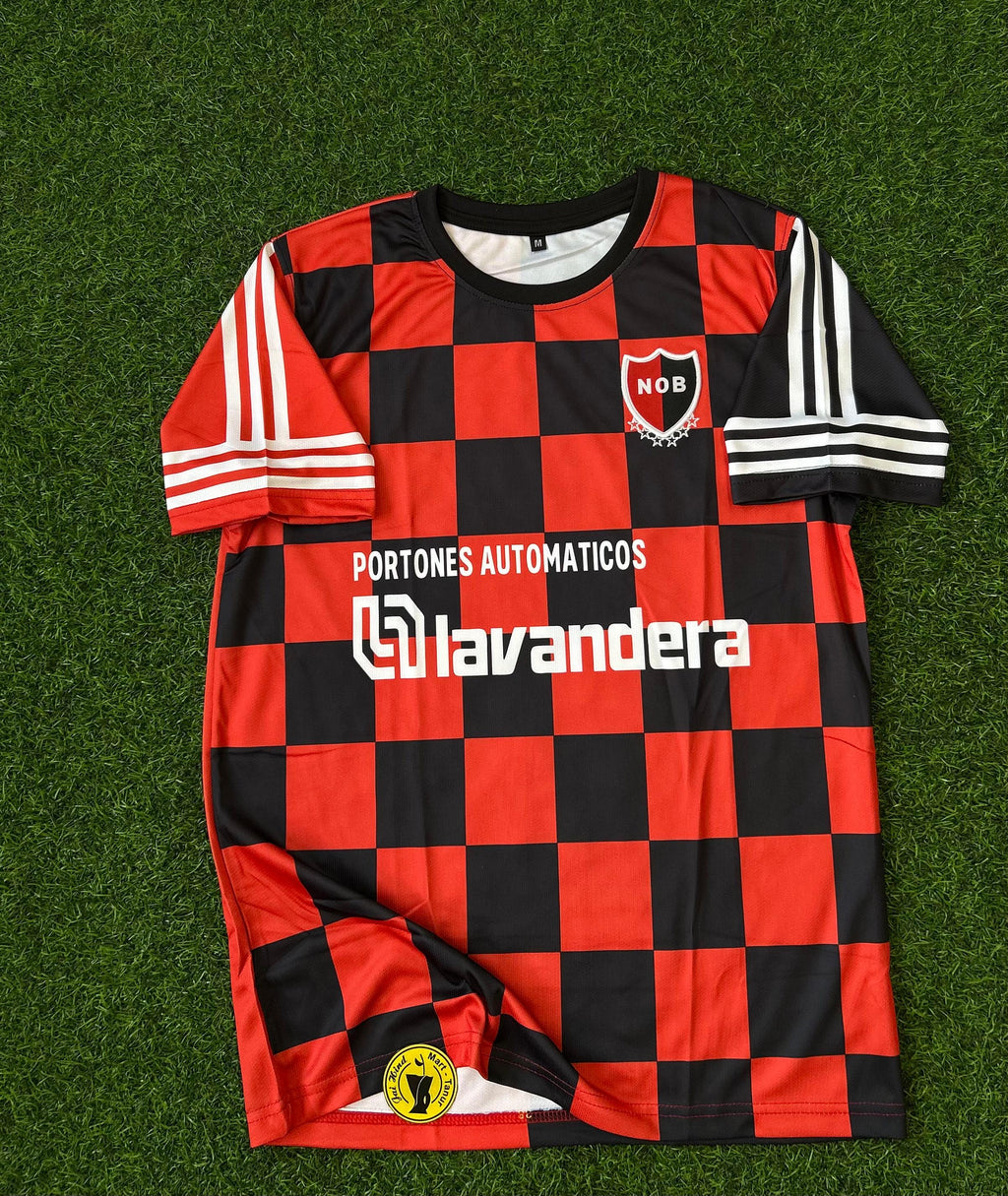 NEWELLS  OLD BOYS RETRO KIT, HALFSLEEVE EMBROIDERY