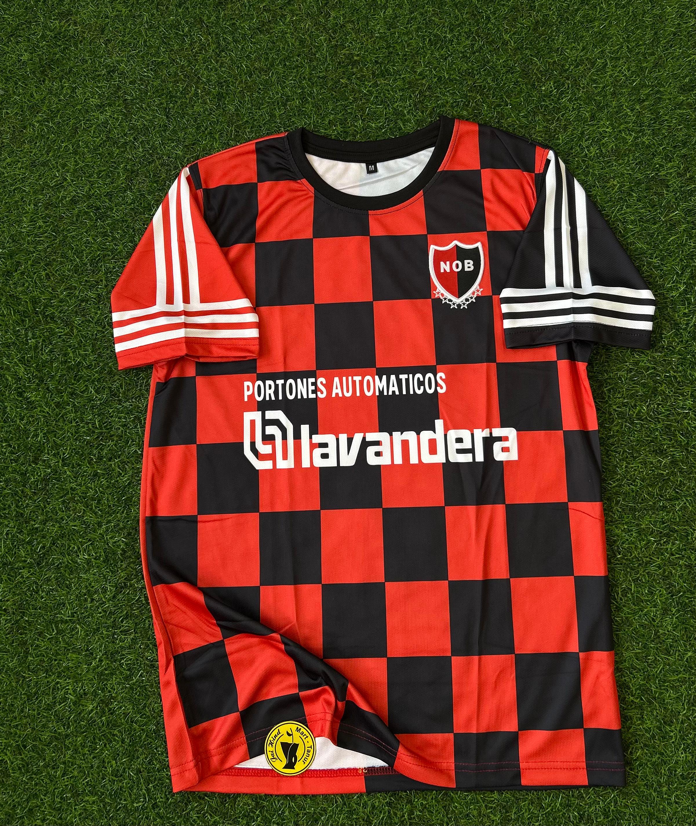 NEWELLS  OLD BOYS RETRO KIT, HALFSLEEVE EMBROIDERY