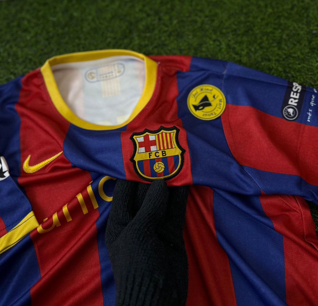 BARCELONA 2010-11 HOME KIT, HALFSLEEVE EMBROIDERY