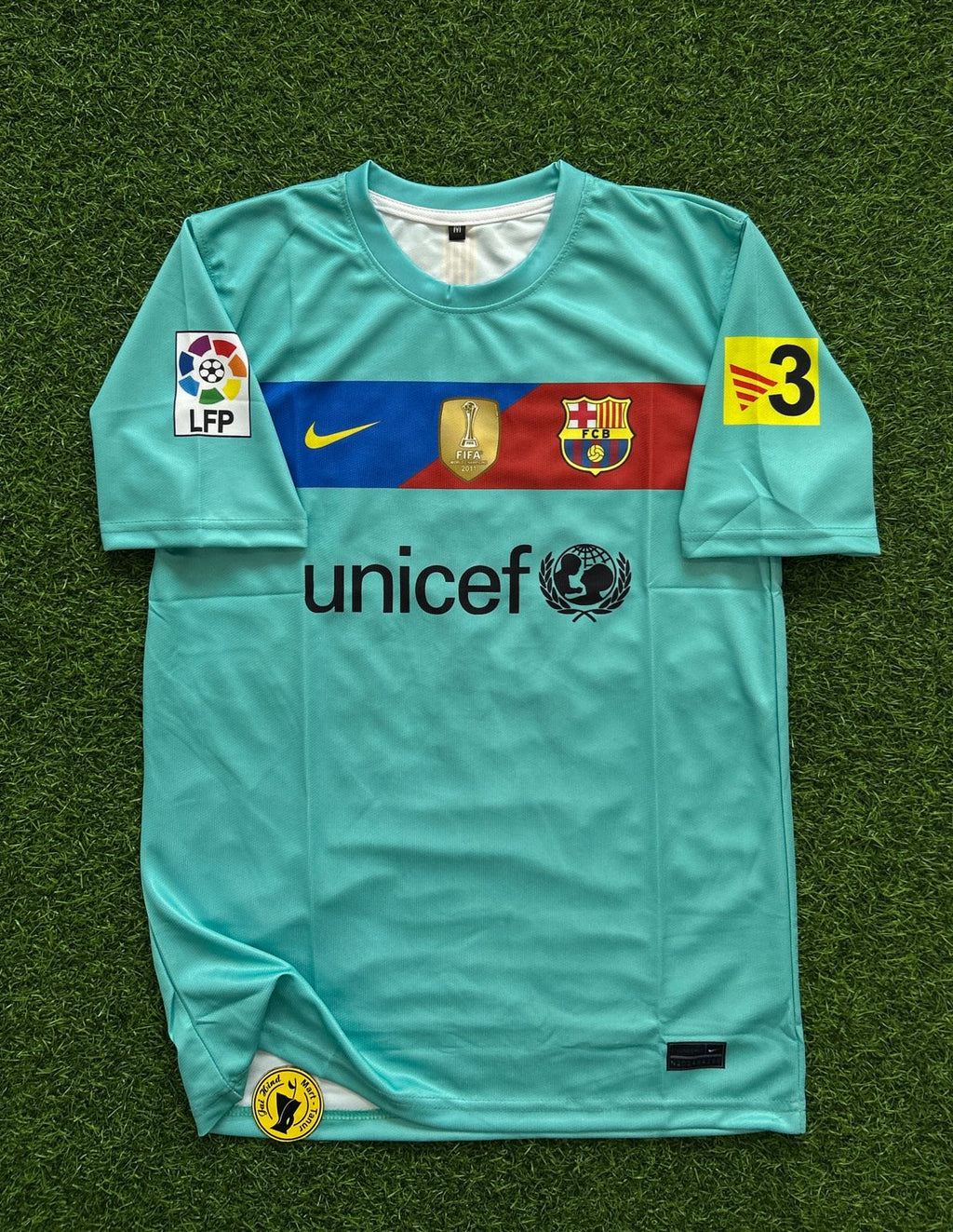 BARCELONA 2010-11 AWAY KIT, HALFSLEEVE SUBLIMNATION