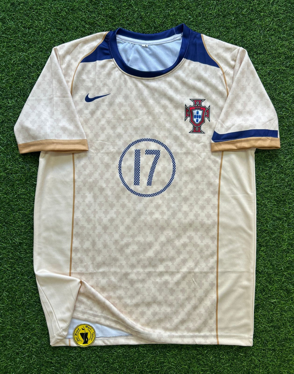 PORTUGAL 2004-05 AWAY KIT, HALFSLEEVE SUBLIMATION