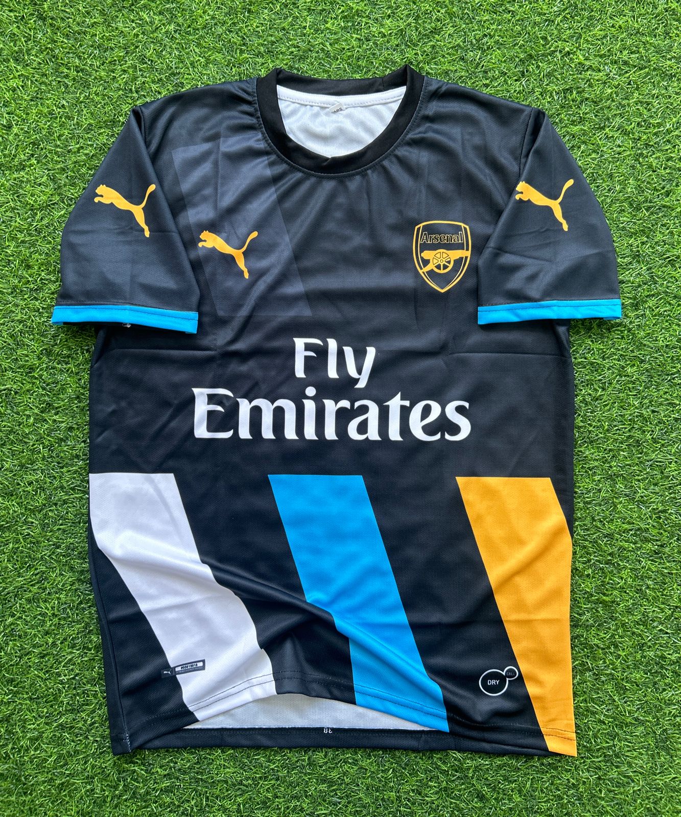 ARSENAL 2015-16 THIRD KIT, HALFSLEEVE SUBLIMATION