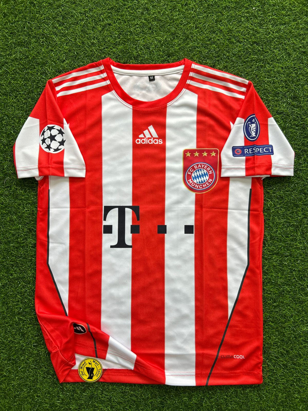 BAYERN MUNICH 2010-11 HOME KIT, HALFSLEEVE SUBLIMATION