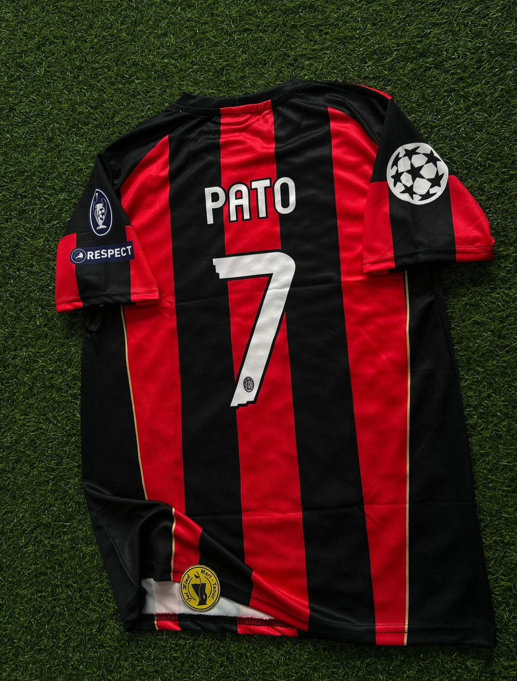 AC MILAN 2013-14 HOME KIT, HALFSLEEVE SUBLIMATION