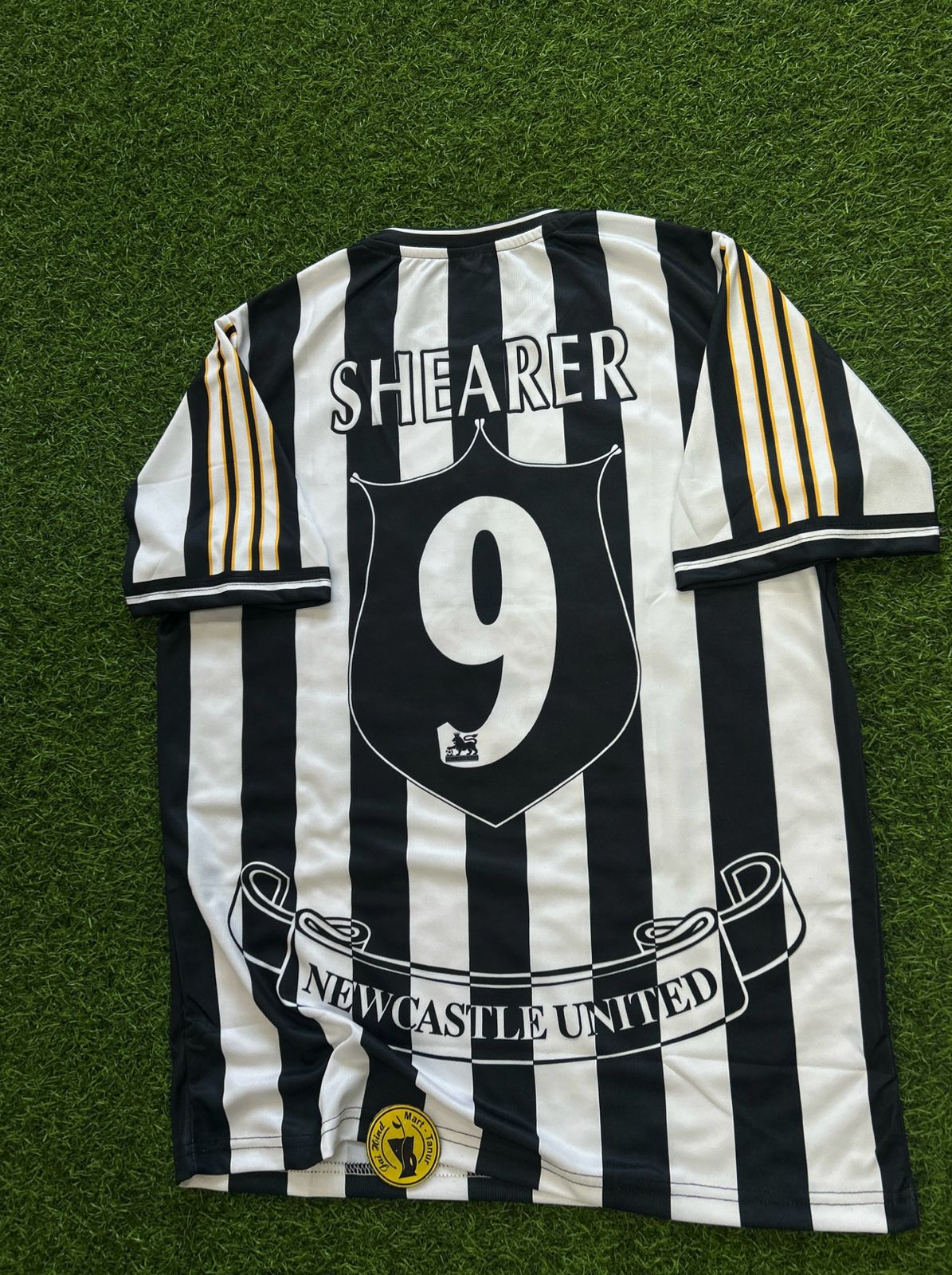 NEWCASTLE UNITED 1997-99 HOME KIT, HALFSLEEVE SUBLIMATION
