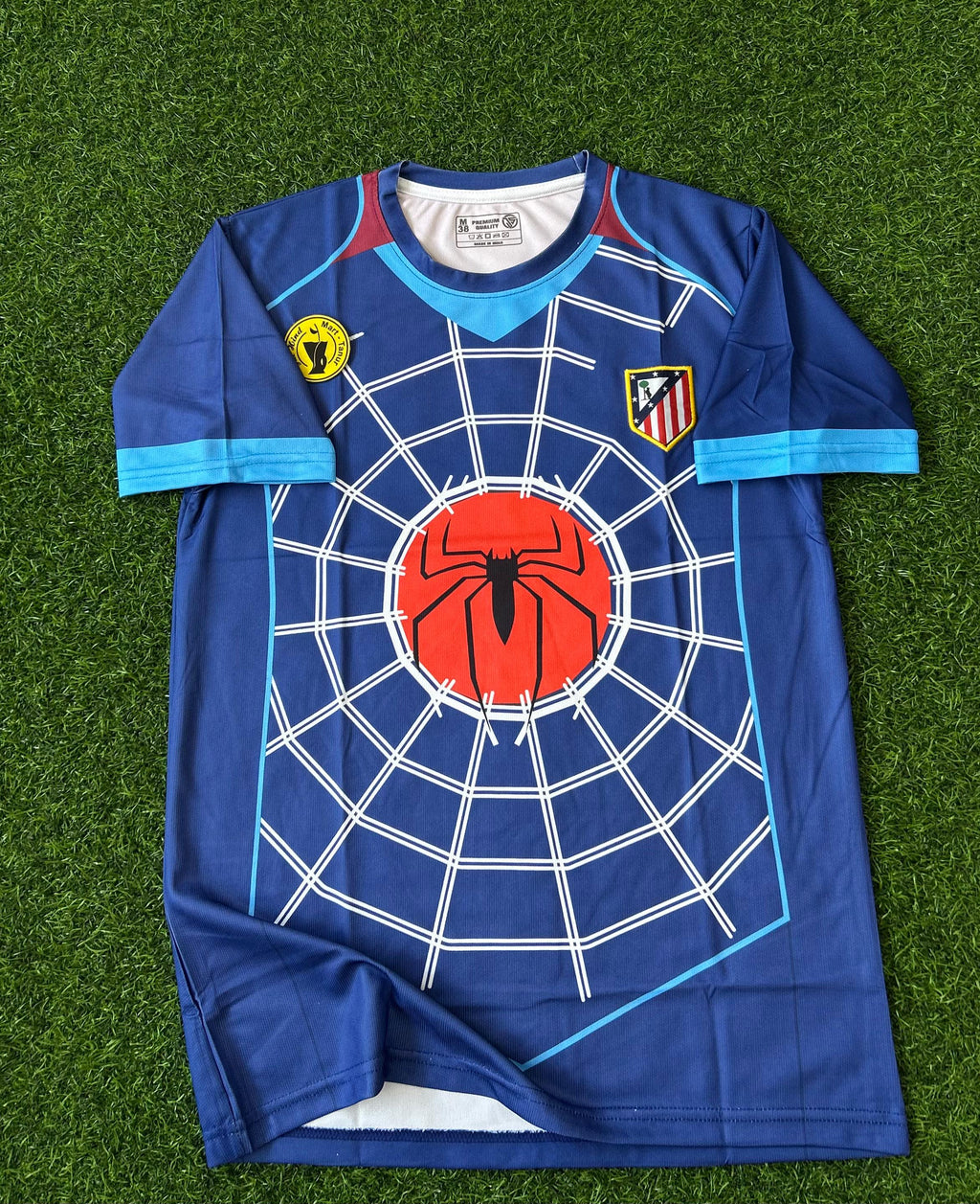 ATLETICO MADRID 2004-05 AWAY KIT, HALFSLEEVE EMBROIDERY