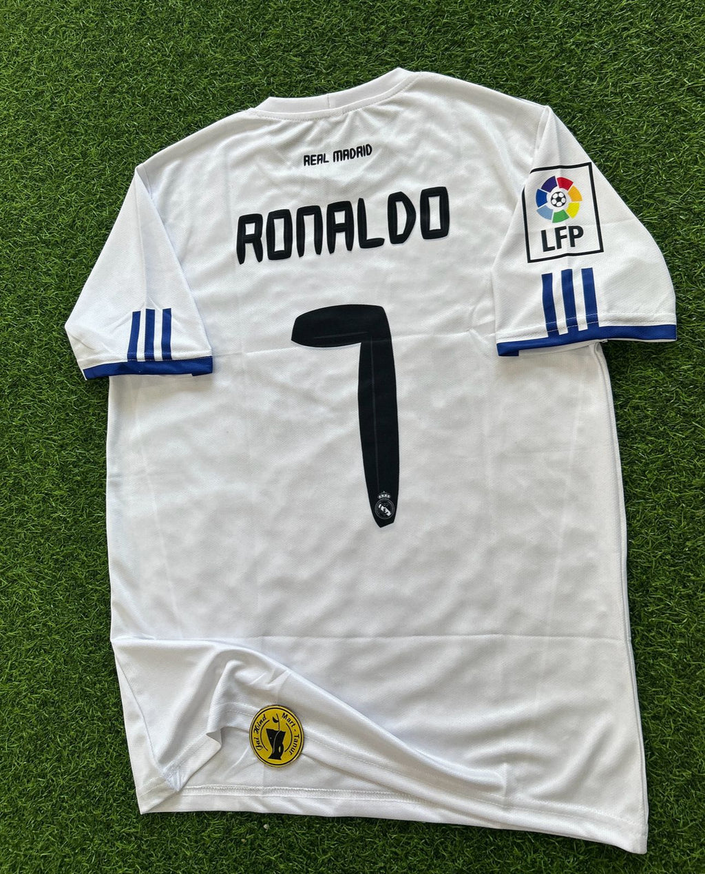 REAL MADRID 2010-11 HOME KIT. HALFSLEEVE SUBLIMATION