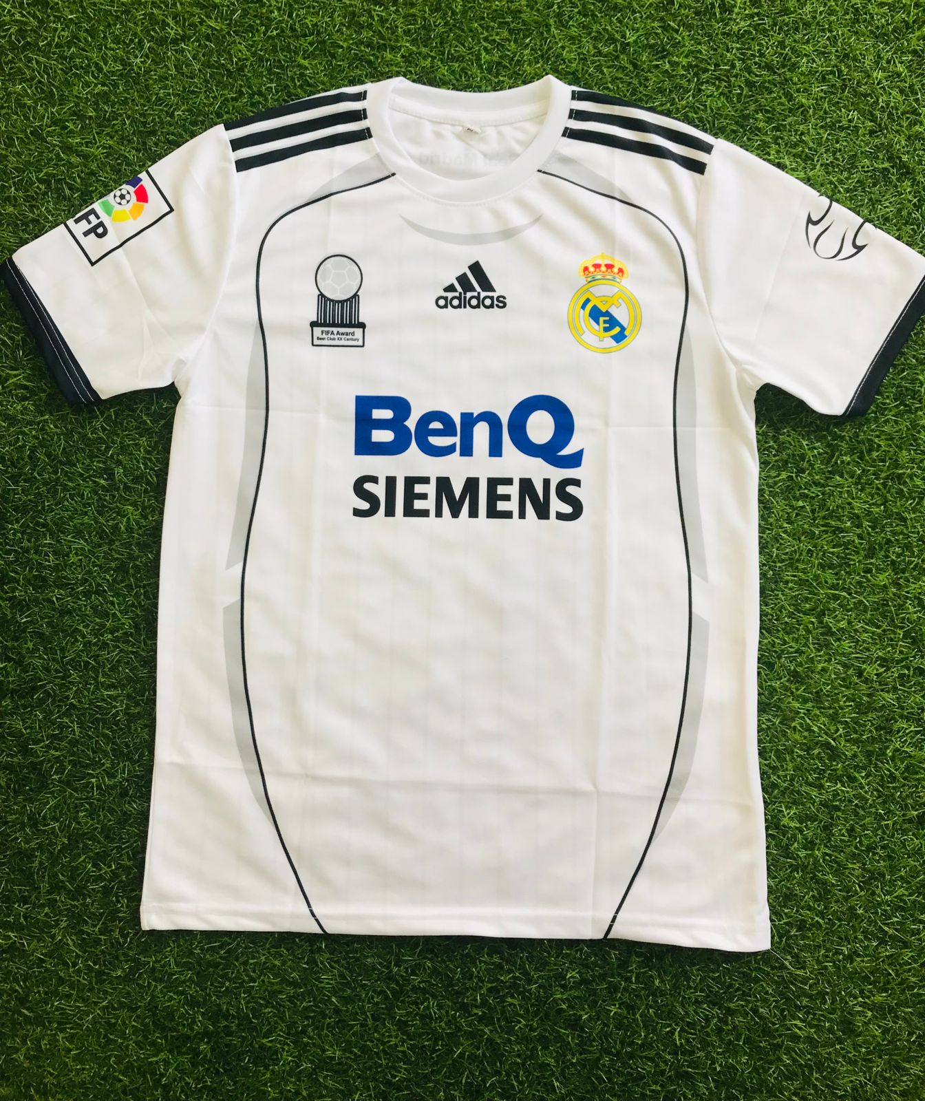 REAL MADRID 2006-07 HOME KIT. HALFSLEEVE SUBLIMATION