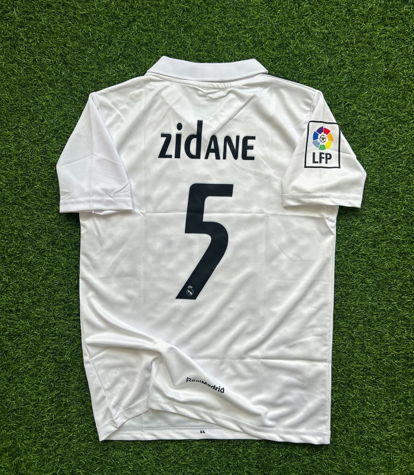 REAL MADRID 2005-06 HOME KIT, HALFSLEEVE POLO SUBLIMATION