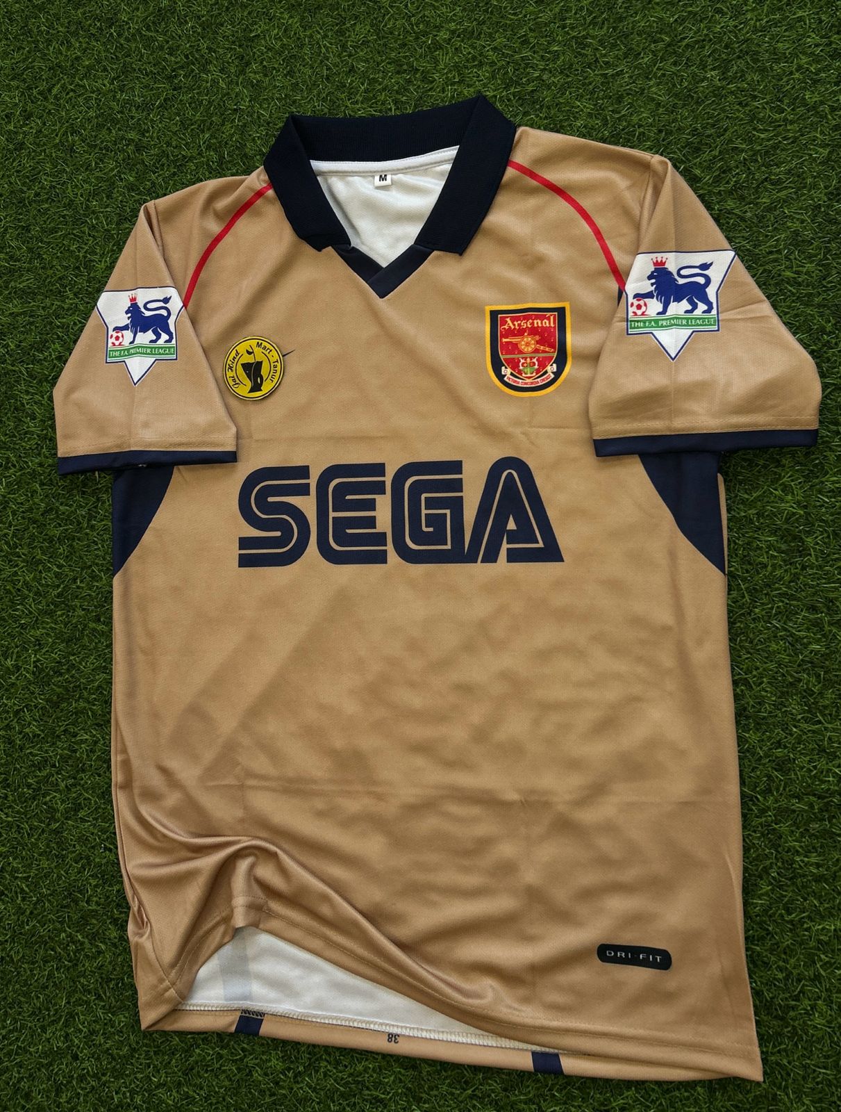 ARSENAL 2001-02 AWAY KIT, HALFSLEEVE POLO SUBLIMATION
