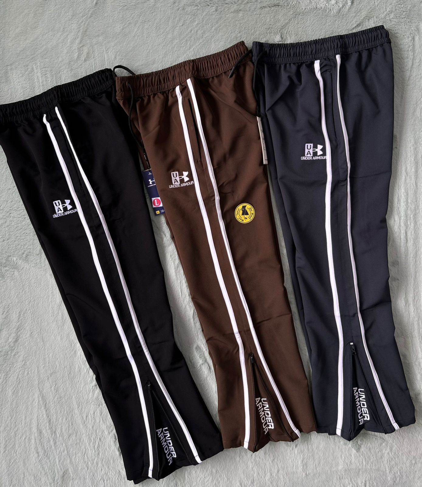 MEN'S PREMIUM TRACK PANT.