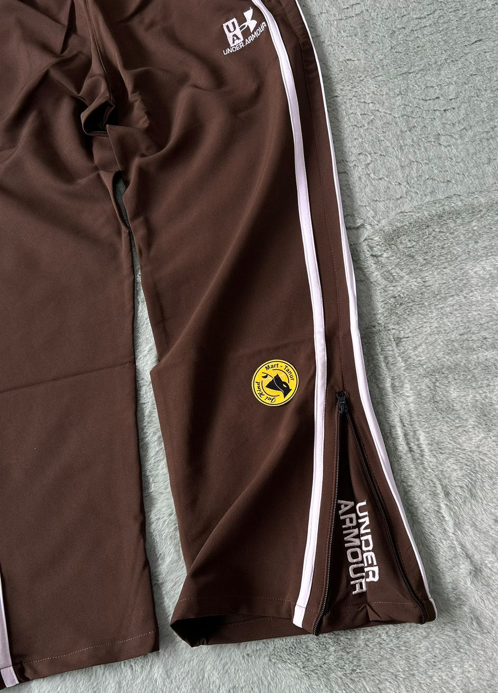 MEN'S PREMIUM TRACK PANT.