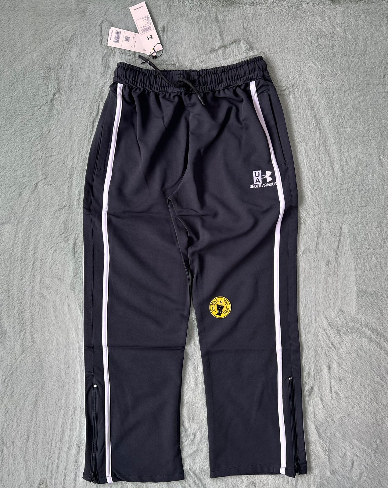 MEN'S PREMIUM TRACK PANT.