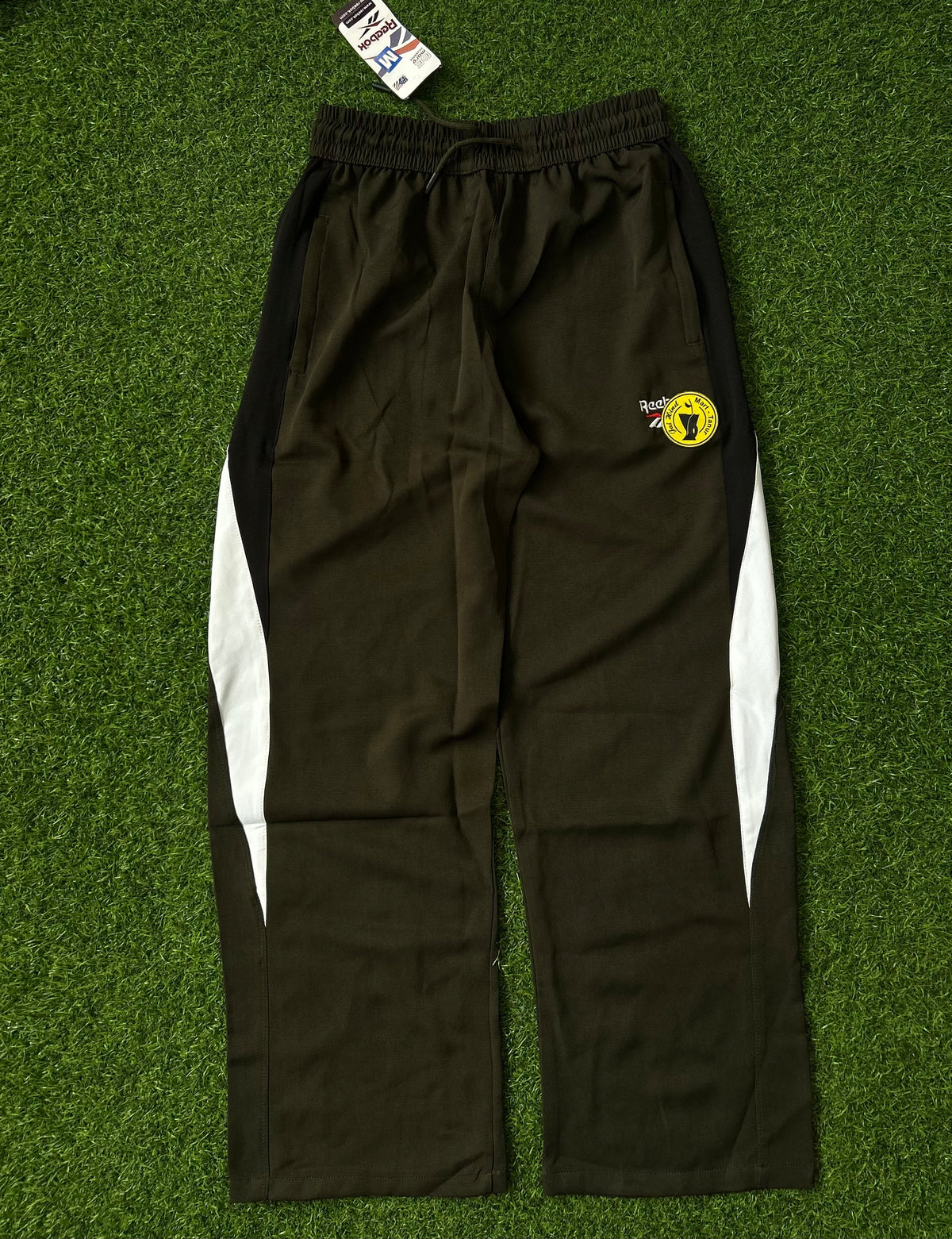 Men’s Oversized Baggy Track Pants | Premium Terry Fabric | Elastic Waistband | 2 Side Pockets + 2 Zipper Pockets | Relaxed Fit