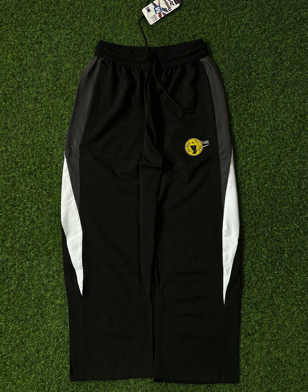 Men’s Oversized Baggy Track Pants | Premium Terry Fabric | Elastic Waistband | 2 Side Pockets + 2 Zipper Pockets | Relaxed Fit
