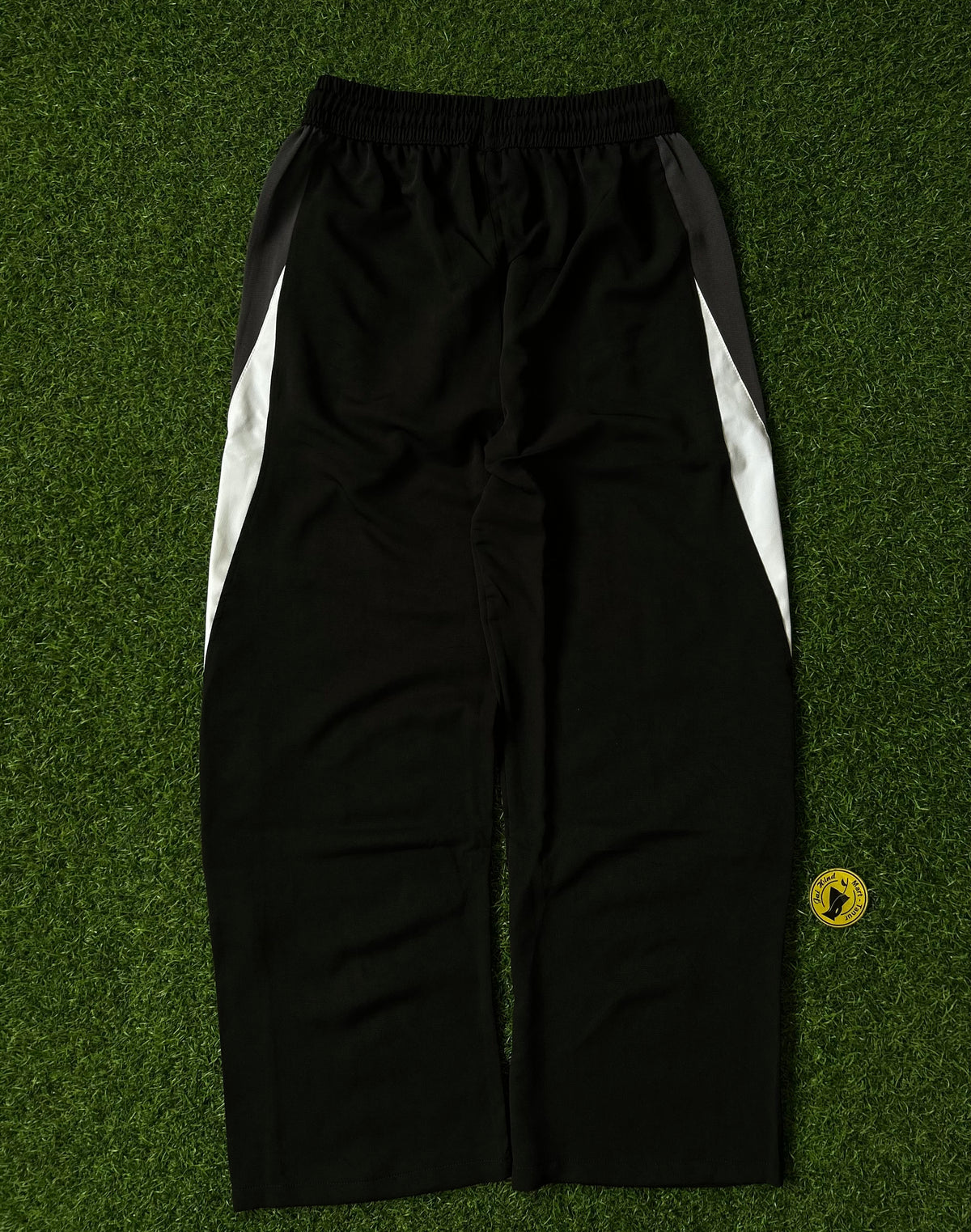 Men’s Oversized Baggy Track Pants | Premium Terry Fabric | Elastic Waistband | 2 Side Pockets + 2 Zipper Pockets | Relaxed Fit