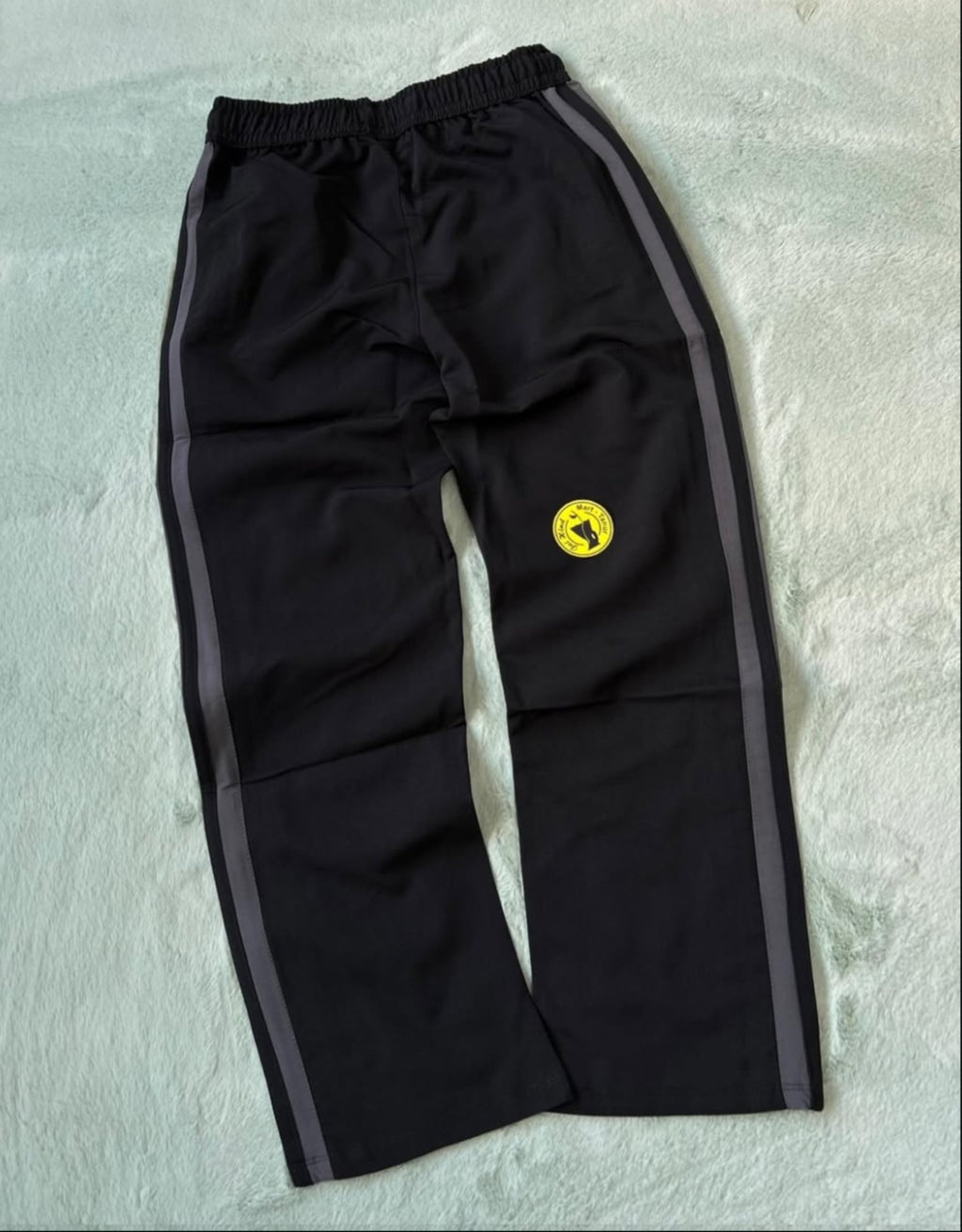MEN'S PRIMIUM TRACK PANT. EMBROIDERY