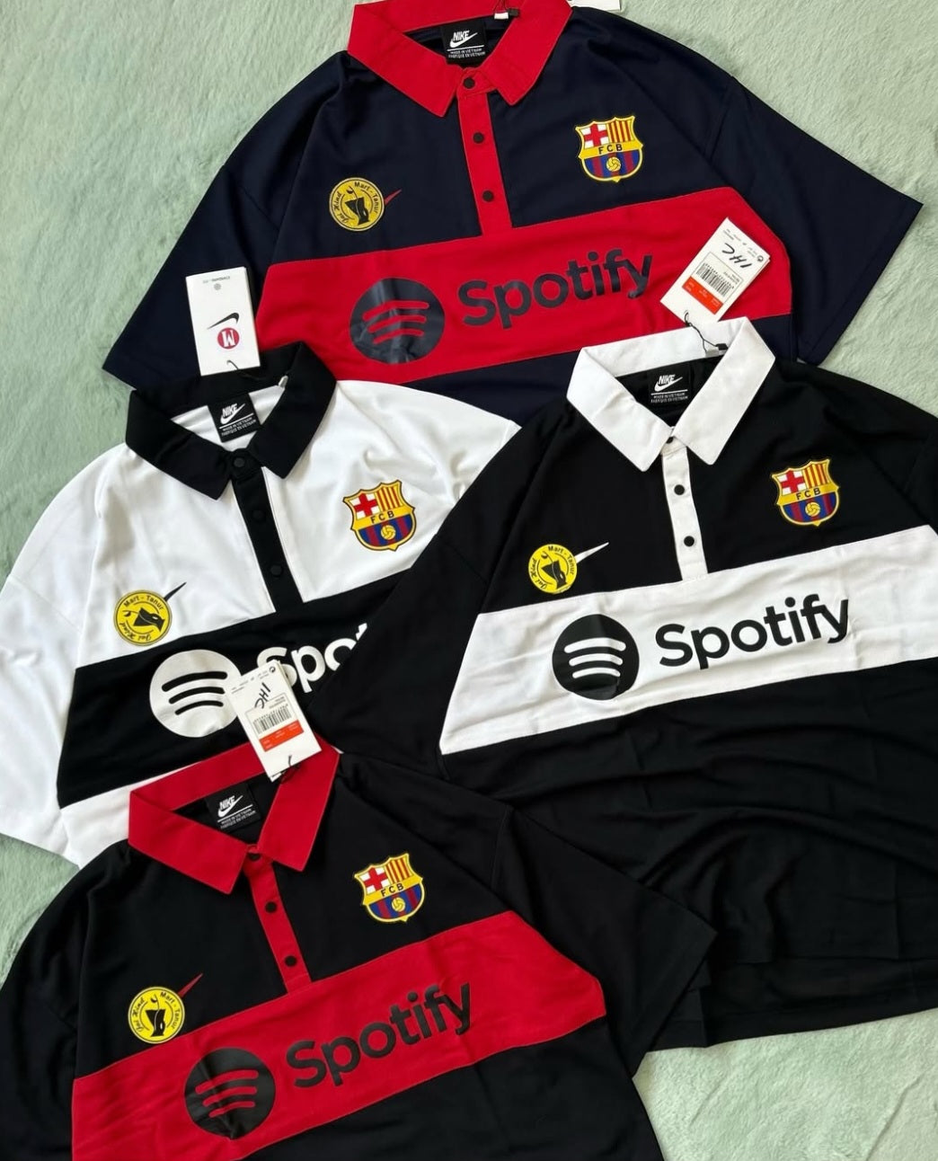 PREMIUM FIVESLEEVE T-SHIRT. BARCELONA