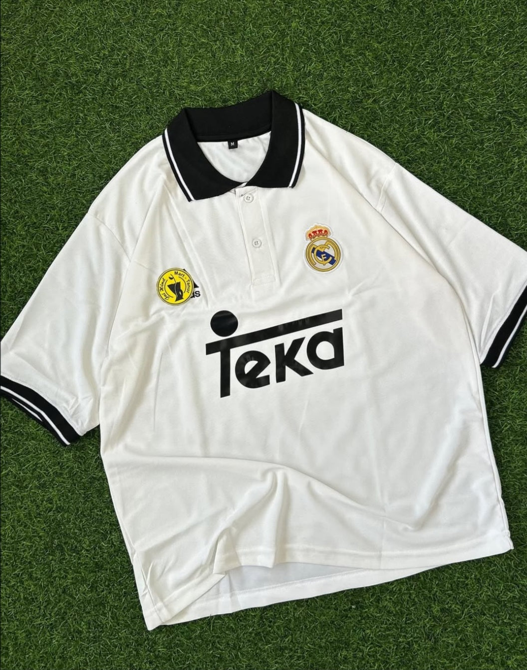 PRIMIUM FIVESLEEVE T-SHIRT. FIVESLEEVE POLO EMBROIDERY, MAN UNITED