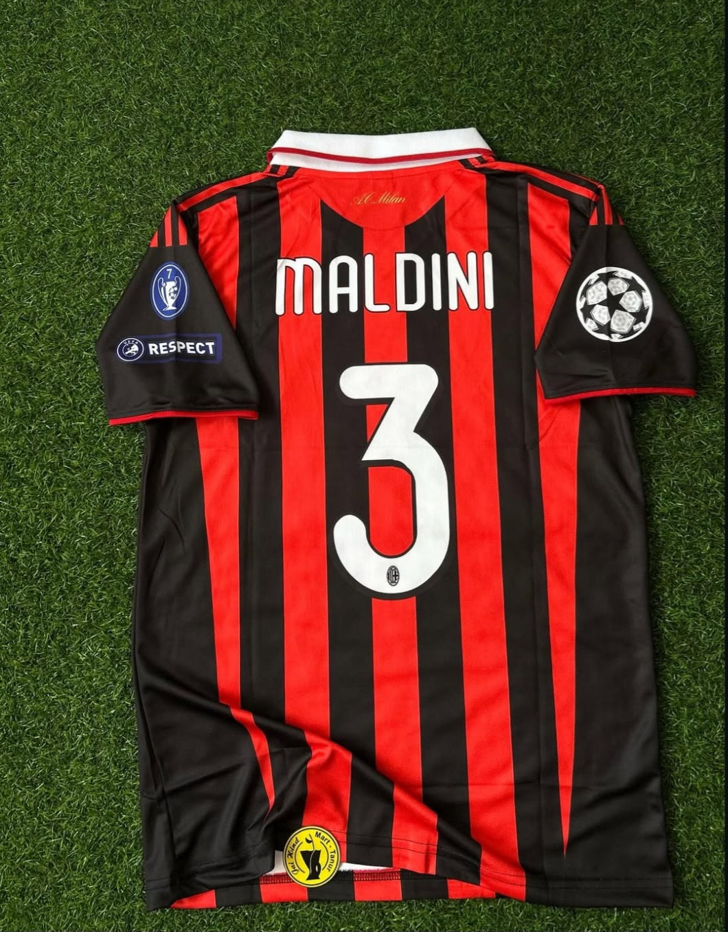 AC MILAN 2009-10 SEASON HOME KIT, HALFSLEEVE POLO EMBROIDERY