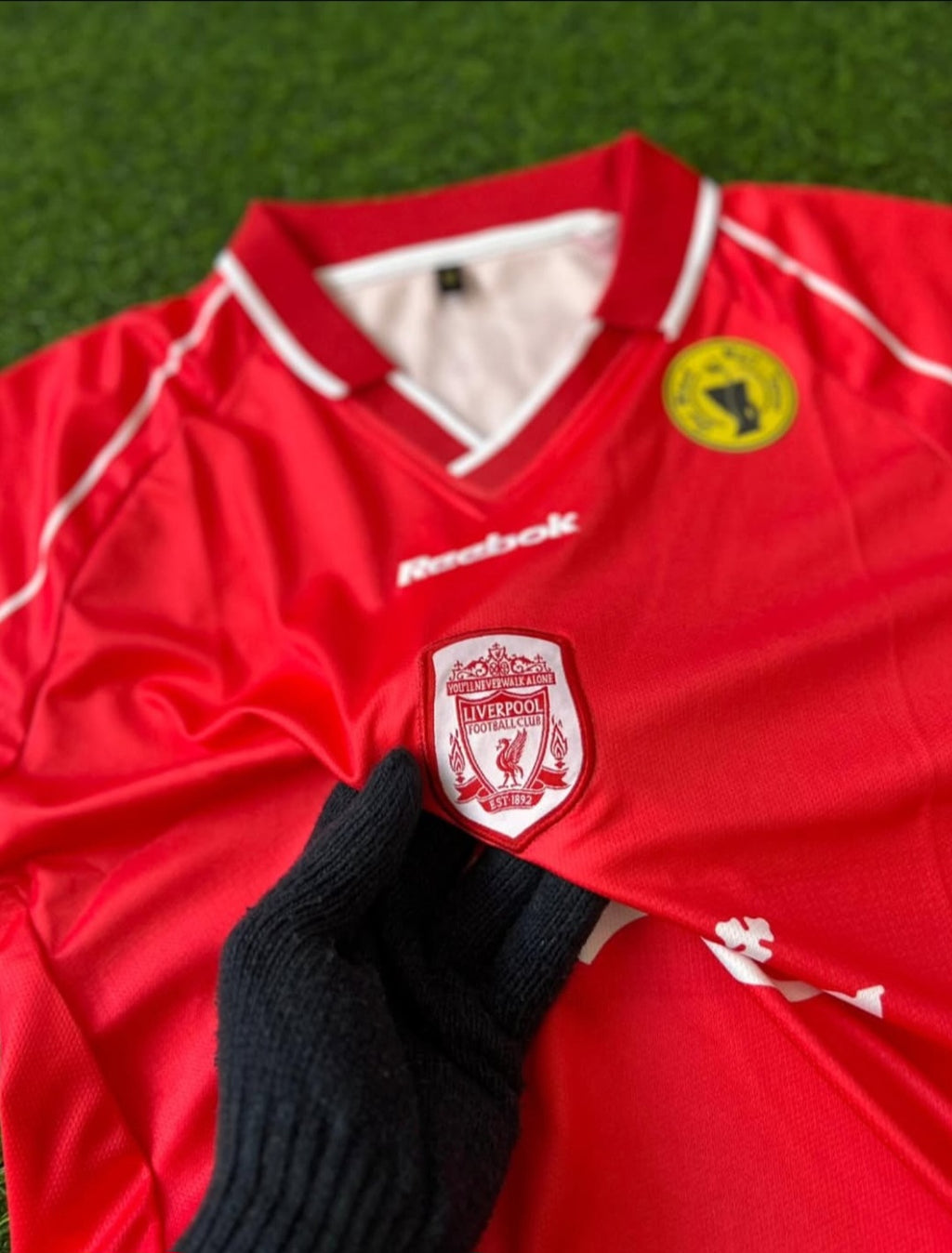 LIVERPOOL 2000-02 SEASON HOME KIT , HALFSLEEVE POLO EMBROIDERY