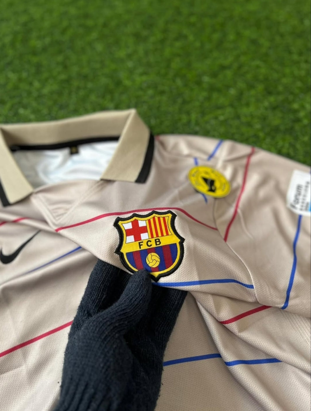 BARCELONA 2003-04 SEASON AWAY KIT, HALFSLEEVE POLO EMBROIDERY