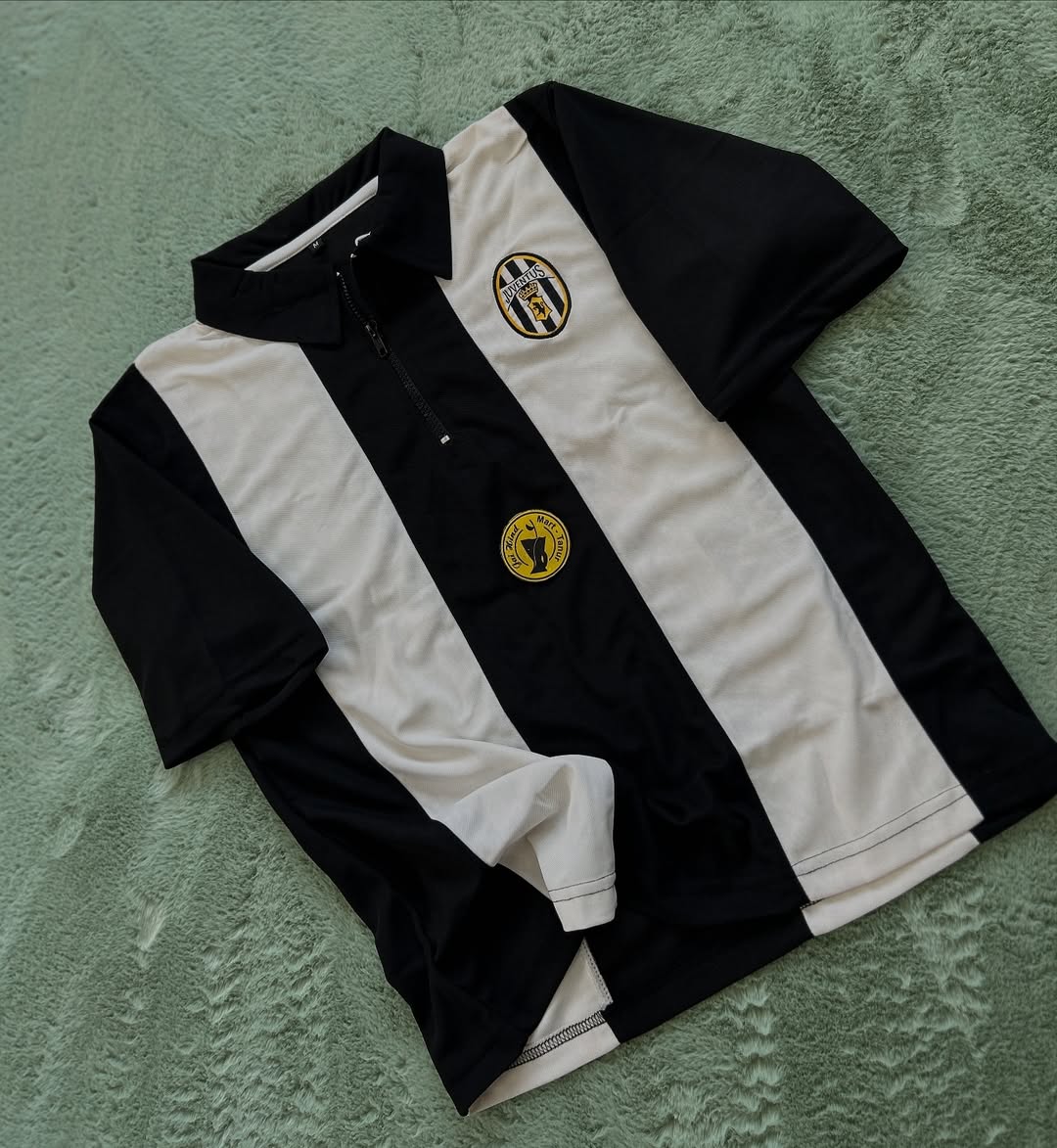 Premium Five-Sleeve T-Shirt